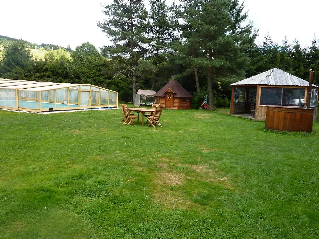 Holiday home Le Moulin Picard Bed & Breakfast Allegre